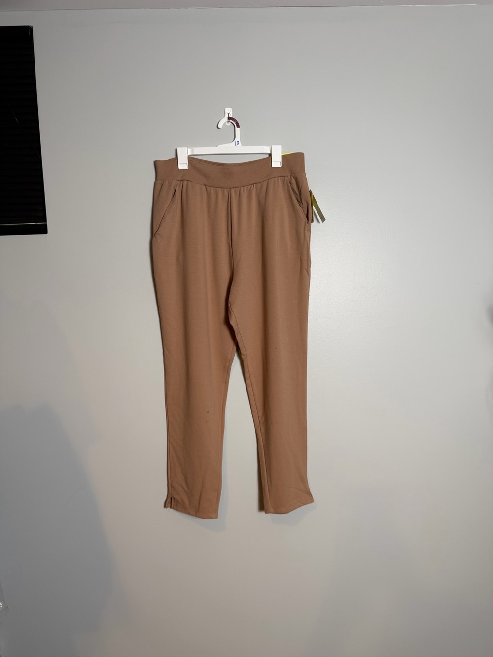 All in Motion- French Terry High Rise Taper Pants w pockets XXL